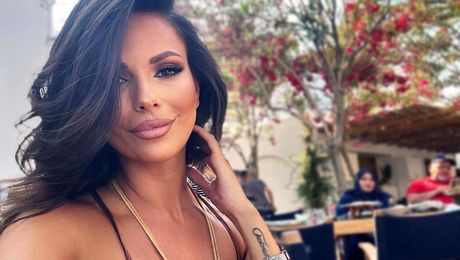 Vedeta care l-a felicitat pe Mazilu imediat cum s-a anunțat transferul la Brighton