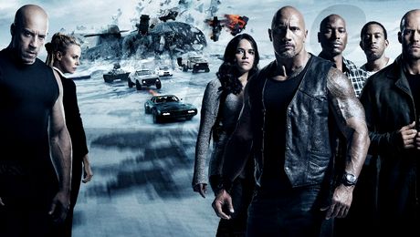 Un mare star din „Fast and Furious”, surprins alături de o româncă celebră. Fanii au luat foc imediat: „Needucați care se bagă în seamă aiurea”