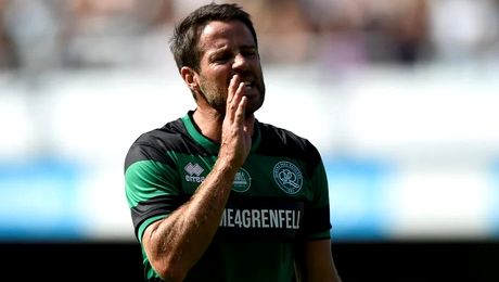 Cine și-l mai amintește pe Jamie Redknapp? Cum arată la 50 de ani fostul star al lui Liverpool: Are o soție superbă. Surprinși împreună la plajă