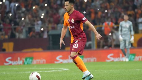 Surpriză mare de tot în privința lui Moruțan. Unde ajunge când toată lumea îl aștepta înapoi în Italia