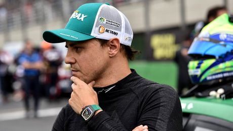 Formula 1 stă pe un butoi cu pulbere. Hamilton, acuzat că a câștigat fraudulos primul titlu de campion mondial: FIA urmează să fie dată în judecată