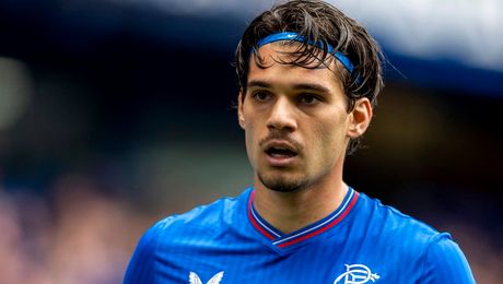 Israelienii anunță că Ianis Hagi e așteptat mâine la Tel Aviv, unde ar urma sa semneze cu Maccabi