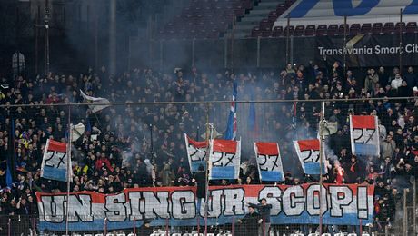 „Domnule Bichir, dă-ți demisia! Ai făcut Steaua de rușine”. Fanii celor de la CSA au protestat după ce FCSB și-a anunțat revenirea în Ghencea