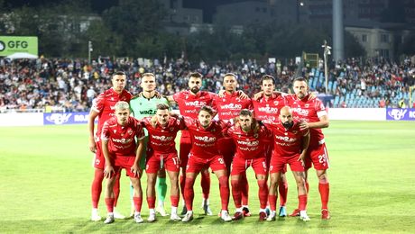 Dinu dă de pământ cu Nicolescu și Burcă după bătaia încasată de Dinamo: „Promite și pro-minte. Alba Neagra Red & White. Nicolescu, trompetistul de serviciu”