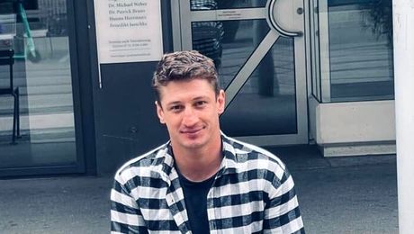 Daniel Borgovan, tânărul care a căzut pe scări și e în comă după o ceartă cu iubita, e campion național la box. Ce spune mama lui despre incident