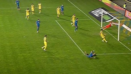A fost sau nu? Băluță a marcat primul său gol la FCSB după o fază controversată