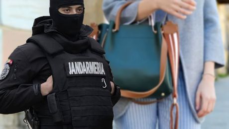 Jandarmeria Română, prima reacție după ce o angajată a instituției avea substanțe interzise în geantă: „Confirmăm că face parte din Brigda Specială de Intervenţie”