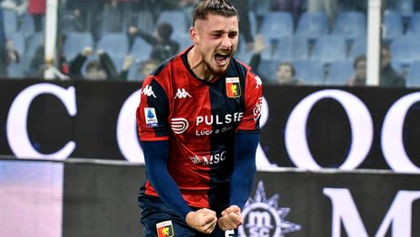 Radu Drăgușin s-a dus „glonț” la antrenorul său, după ce i-a adus victoria lui Genoa. Ce mesaj i-a transmis