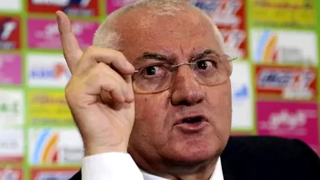 „Dacă merg acolo, echipa are drept de promovare în 3 luni”. Dragomir, anunțul momentului. Primele măsuri pe care le-ar lua la CSA Steaua. Talpan l-a propus șef la club!