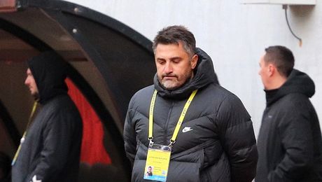 „Mi-a spus că nu mă concentrez din cauza iubitei mele”. Jucătorul care era considerat o mare speranță a lui Dinamo, dezvăluiri de culise. De ce îl atacă pe Claudiu Niculescu