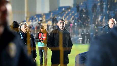 Asta e lista de pe care se alege noul antrenor de la Petrolul. Mutu n-ar fi în cărți, alte 3 nume sunt înaintea lui. Exclusiv