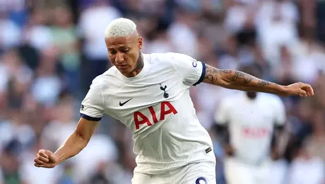 Richarlison, fotbalist la Tottenham, susţine că Flavio Bolsonaro i-a furat insula privată