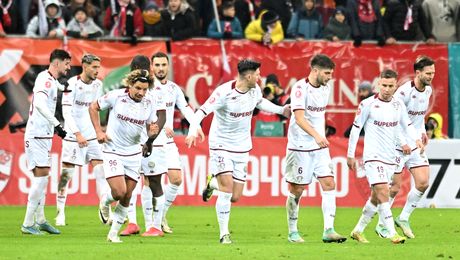 Așa ceva nu s-a mai văzut! Cum s-au „teleportat” fanii Rapidului la derby-ul cu Dinamo, de pe Arena Națională