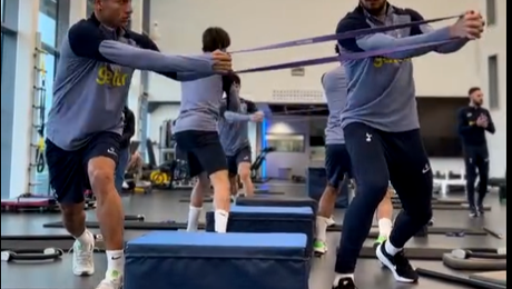 Radu Drăgușin i-a pus „probleme” lui Richarlison la primul antrenament la Tottenham. Video
