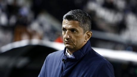 „Te-a ajutat căsătoria în carieră?”. Răzvan Lucescu, declarație de dragoste pentru soția lui. Video Exclusiv