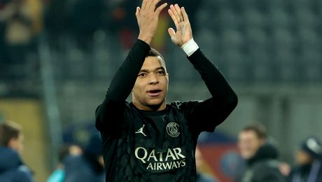 “E ceva nemaivăzut. Din Roma antică, din Egiptul antic nu s-a văzut așa ceva”. Cum încearcă PSG să-l păstreze pe Mbappe cu un salariu gigantic