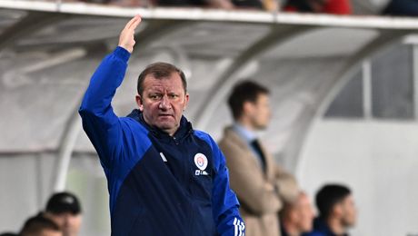 Câte etape a fost suspendat Dorinel Munteanu după ce a fost eliminat în meciul cu Dinamo