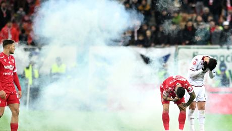 Dinamoviștii continuă lupta cu Șucu după postarea care i-a înfuriat: „Să fie supărați pe clubul lor, i-au lăsat pe suporteri. Știți ce ne-au spus?” Dezvăluirile lui Zăvăleanu