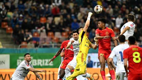 FCSB – FC Botoșani 3-2. Gigi Becali răsuflă ușurat, după un meci cu 3 eliminări și ocazii irosite. Cum arată clasamentul