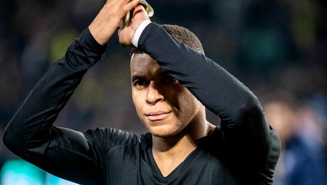 Prima mutare pe care vrea să o facă PSG după anunțul că Mbappe va părăsi clubul