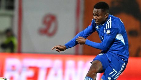 Chindia Târgovişte l-a transferat pe togolezul Samuel Asamoah. Fostul jucător de la FC U Craiova 1948 a fost la un pas de a paraliza, în 2025