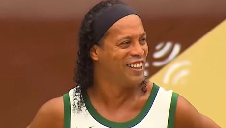 Suma uriașă pe care Ronaldinho a primit-o ca să apară la Survivor. Turcii au făcut totul public