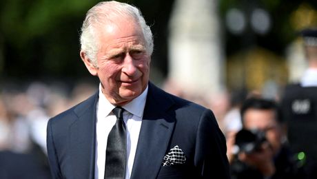 Ce i-a cerut Charles unui preot grec de pe Muntele Athos: „Are o sofisticare spirituală”! S-a întâmplat după ce Regele a aflat că are cancer