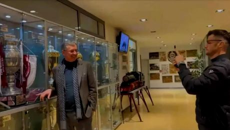 Negoiță mușcă rău! Se ia de Nicolescu și Voicu: „N-am văzut nimic!” Ce spune de momentul pozei cu vitrina de trofee a CFR-ului