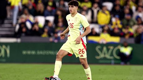 Pau Cubarsi a intrat direct în istoria naționalei Spaniei, la doar 17 ani: „Are lumea la picioare”