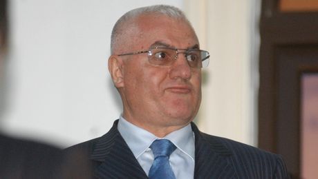 Cum ar fi făcut Dumitru Dragomir schimbările la FCSB, în ultimul meci: „La pauză îi scoteam!”