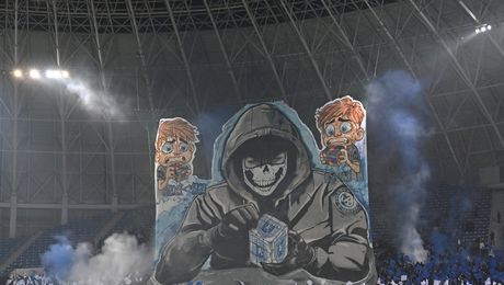 Ultrașii de la FCU și Universitatea Craiova s-au „războit” în bannere! Imagini de senzație de pe „Ion Oblemenco”. Foto