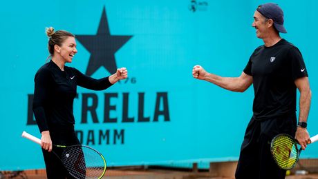 Darren Cahill sare în apărarea Simonei Halep: „Este timpul să înceteze!”