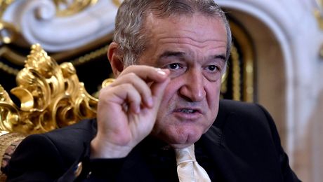 „N-am jucat nimic, am fost slabi”. Becali dă de pământ cu echipa după meciul cu Farul. Ce spune de Chiricheș: „Ei zic că a fost extraordinar”