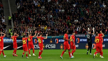 Primele două transferuri sunt deja rezolvate! Fotbaliștii care vor fi în lotul de Champions League al FCSB