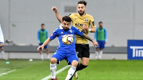 Scandal la FCU Craiova! Jucătorul lui Mititelu, înjurat de fani după eliminare: „Ieși în p*** mea”