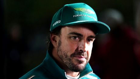Formula 1: La 45 de ani, Fernando Alonso îşi prelungeşte contractul cu Aston Martin până în 2027