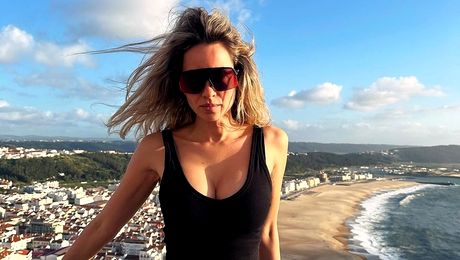 A aflat că i-a murit mama în timp ce se afla în vacanță! Tragedie cumplită pentru finalista de la Supraviețuitorul: „Înainte de ziua mea”