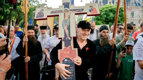 Becali, investiție caritabilă uriașă. Construiește încă un spital și o farmacie cu prețuri modice: “Le cumpăr cu 100 de lei și vând cu 10”