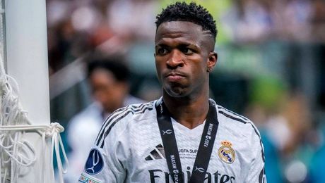 Vinicius refuză prelungirea contractului cu Real Madrid. Brazilianul nu se înţelege cu Xabi Alonso