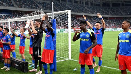 Ce lovitură în lotul FCSB! Becali îi trimite la Gloria Buzău pe 2 dintre jucătorii în care își punea mari speranțe. Afacerea se face în ultima zi de transferuri