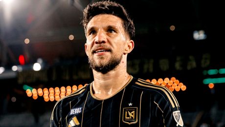 OFICIAL | Băluţă pleacă din America după doar 14 minute jucate la Los Angeles