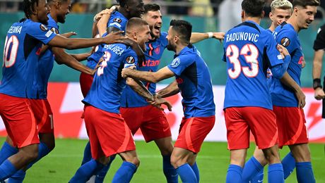 „Am venit ca un copil, acum plec ca un bărbat. A fost un adevărat capitol de viaţă”. Mesajul emoţionant postat de Edjouma la despărţirea de FCSB