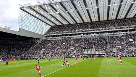 Mai rar aşa ceva. Antrenorul din Premier League, reproşuri la adresa conducerii clubului: „Dacă trebuie să luăm nişte decizii, atunci haideţi să le luăm, nu?”