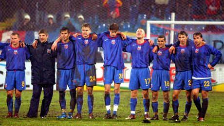 „Eu bat penalty”. El e fotbalistul care şi-a surprins colegii la meciul cu Valencia: „Bravo, copile! Aşa ne trebuie”