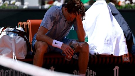 Șoc la Roland Garros! Sinner, liderul ATP, a părăsit competiţia încă din turul doi după eşecul cu Cerundolo