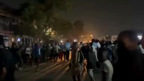 Bucurie în stradă în mijlocul războiului civil, după ce naționala a scris istorie la Cupa Mondială, după 52 de ani