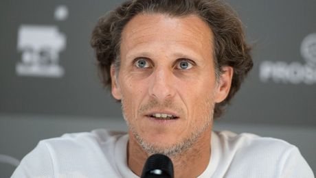 Uruguay are un nou selecţioner după ruşinea de la Mondial. Legendarul Forlan a preluat banca tehnică a naţionalei