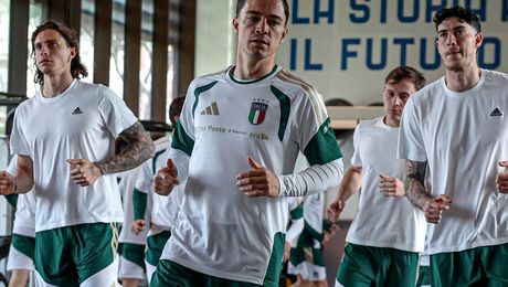 Italia îşi va afla noul selecţioner până la finalul săptămânii viitoare. Anunț oficial: „Am citit multe nume, unul mai des decât celelalte”