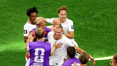 Fără cartonaș roșu! UEFA ignoră regula pe care FIFA o folosește la Cupa Mondială. Care a fost motivația forului