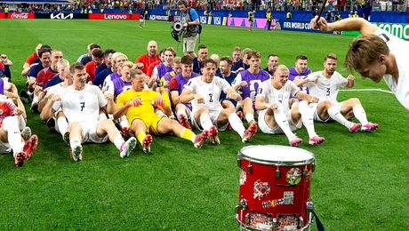 Imaginile care au făcut înconjurul lumii la Cupa Mondială! Sărbătoarea devenită virală după calificare
